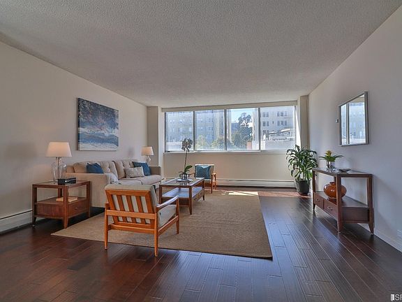 5th image of 1835 Franklin St APT 602