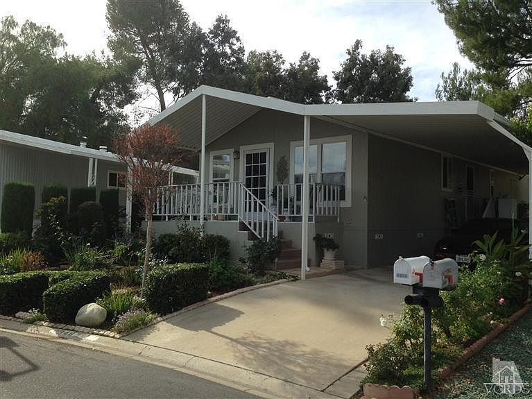 1st image of 2348 Arapaho Ave Space 5