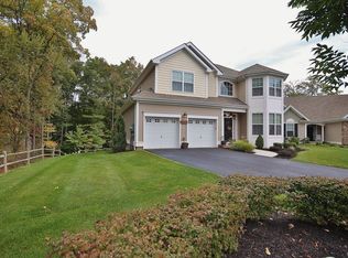 112 Fairways Dr, Middletown, NY 10940