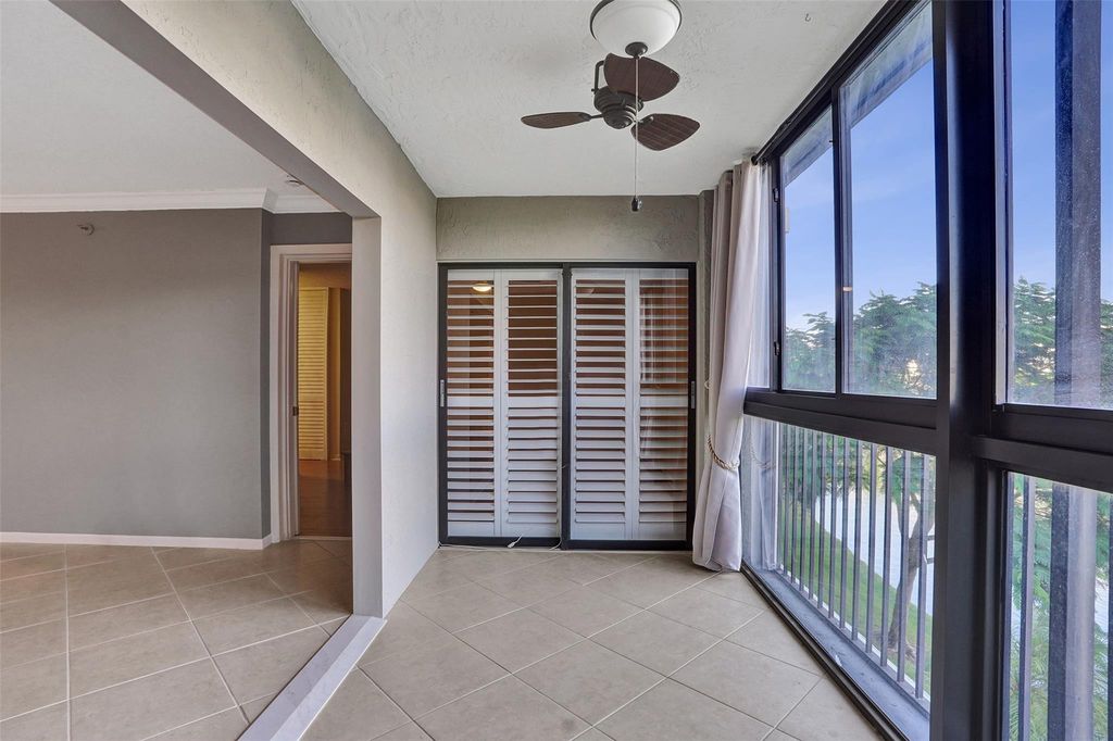 2334 S Cypress Bend Drive #304, photo 4