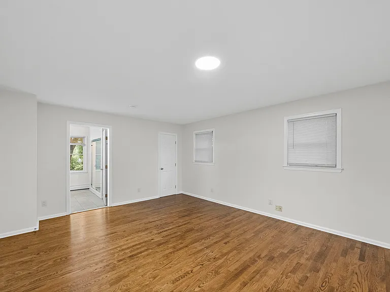 160 Magnolia Ave — Photo 10