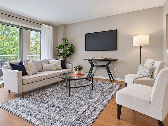 2nd image of 269 Cambridge Rd APT 509