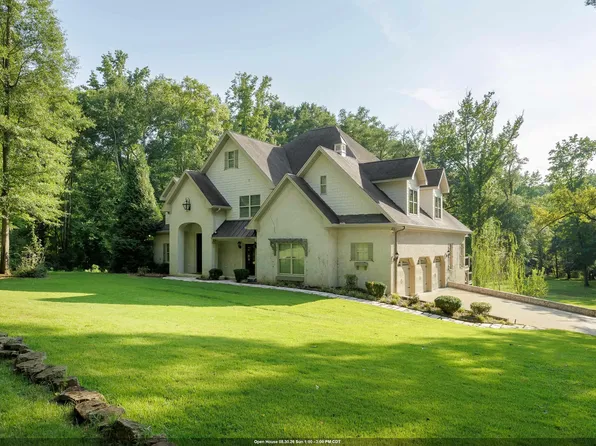 529 Riverbend Pl, Florence, AL 35630