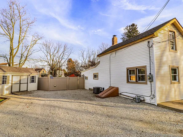 6 W Taunton Rd, Berlin, NJ 08009