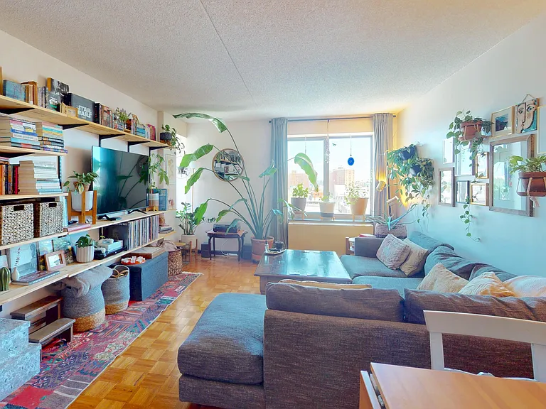 300 W 135th St #11D — Photo 4