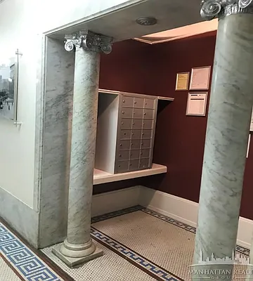 Rented by Manhattan Realty Group | media 26