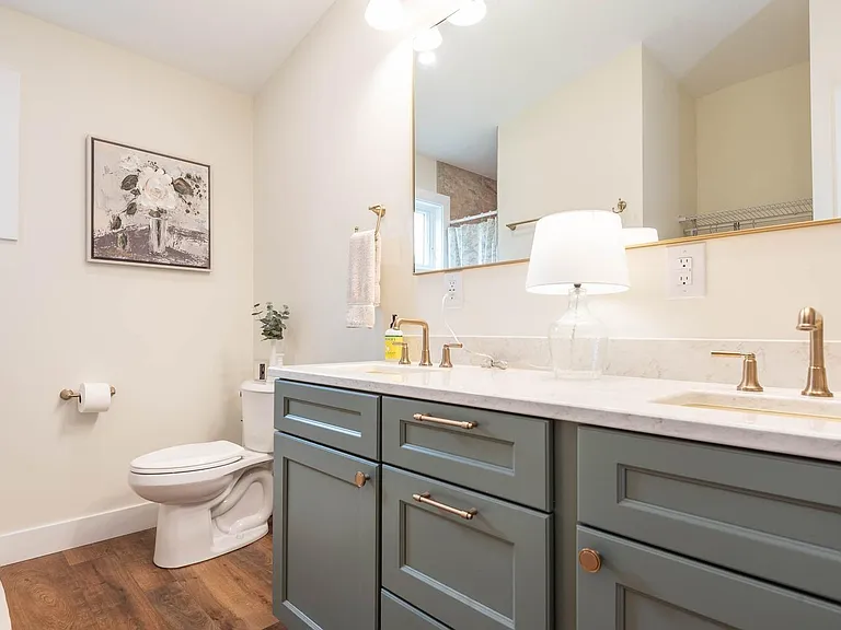 1270 E Short St — Photo 19