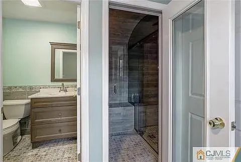 555 Spotswood Englishtown Rd — Photo 15