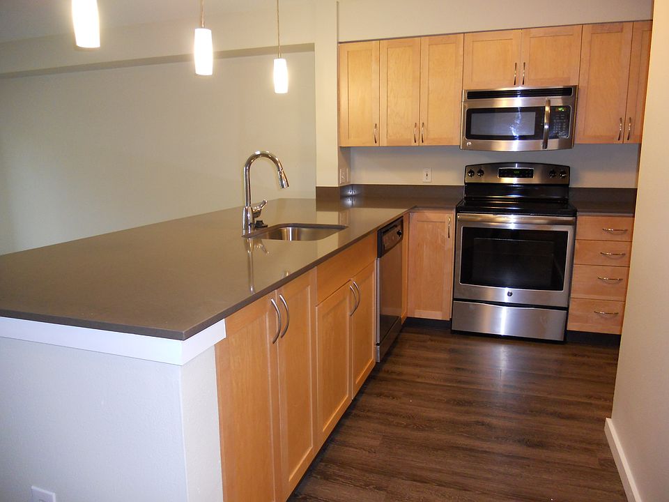 Beautifully Renovated Kitchen