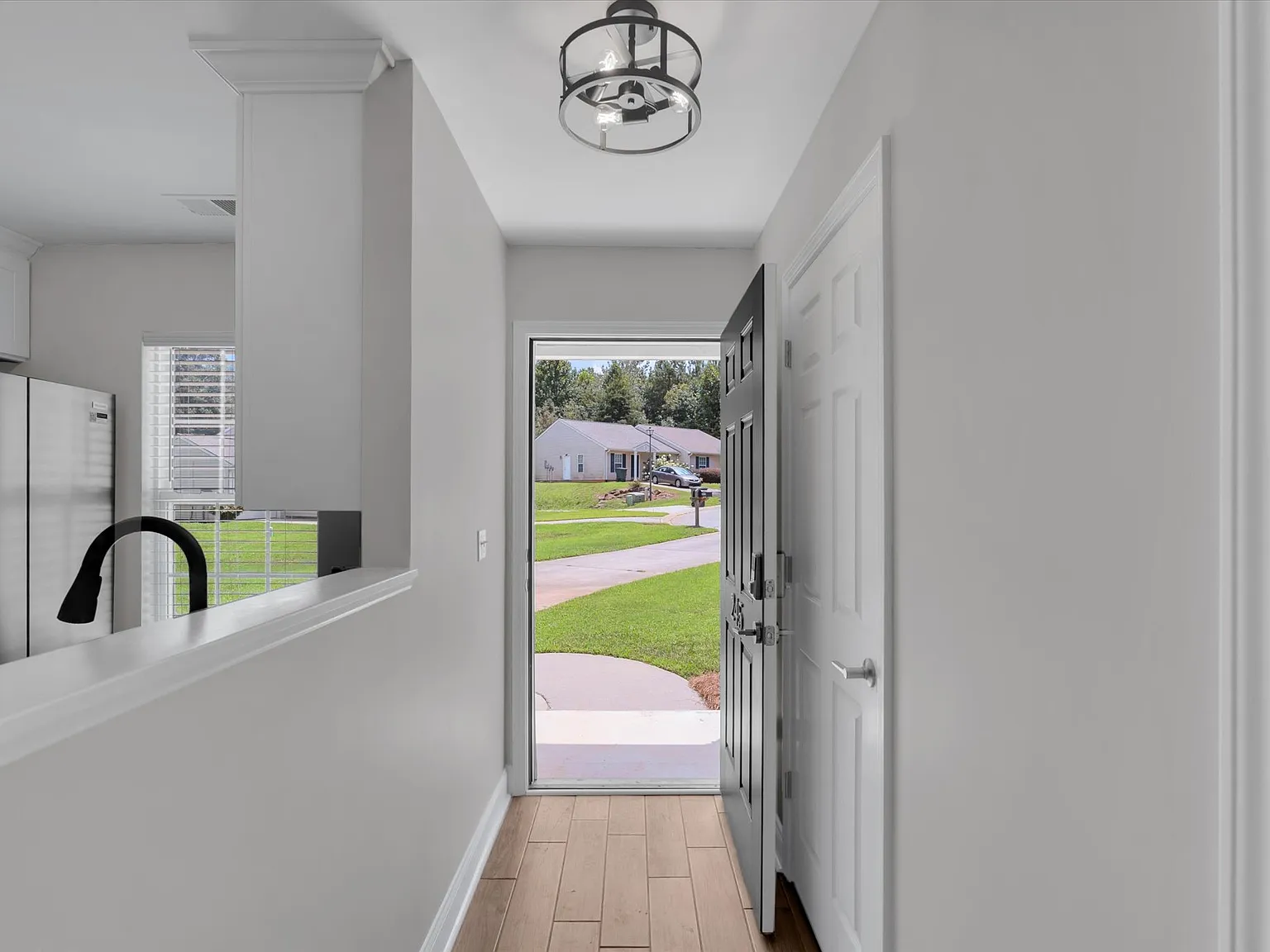 2 bed, $1,500 — Photo 4