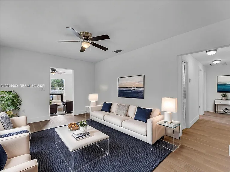 520 NW 32nd Pl #520 — Photo 13
