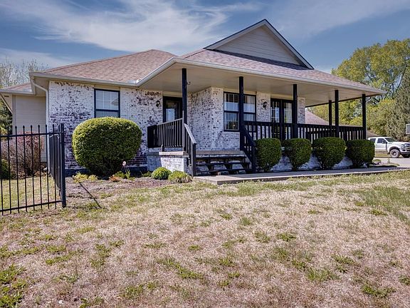 2nd image of 4519 Meadowbrook Ln