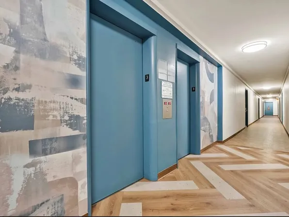 52-40 39th Drive image 3 of 5