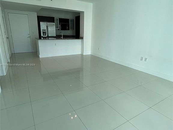 4th image of 950 Brickell Bay Dr #173