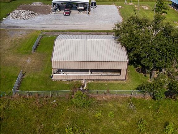 2nd image of 165 Peggy Ann Ln