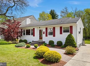 31 Meadowbrook Ave, Lawrence Township, NJ 08648