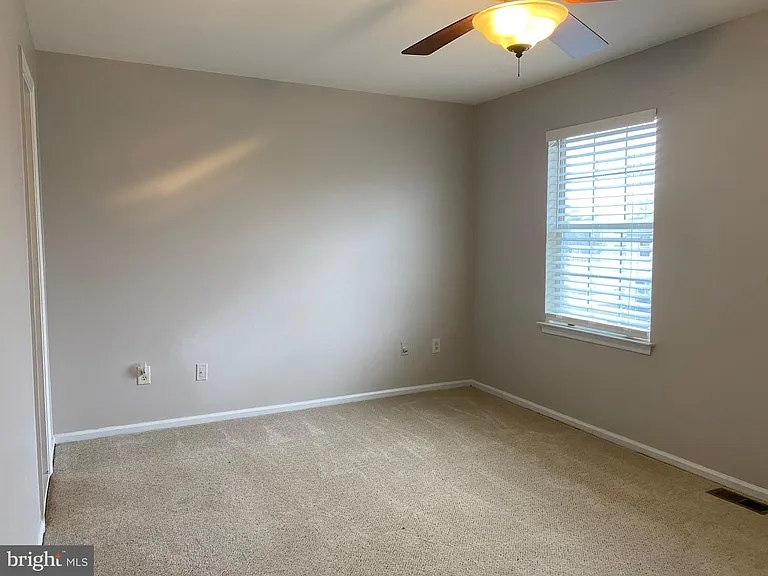 9 Revere Pl — Photo 10