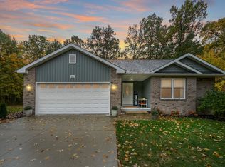 7051 Saratoga Dr, Flint, MI 48532