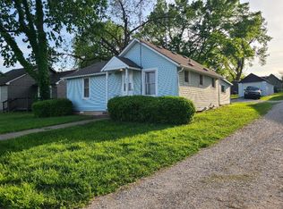 8450 Ottawa St, De Soto, KS 66018