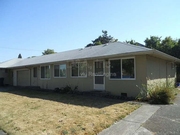 2520 NW Tyler Ave — Photo 11