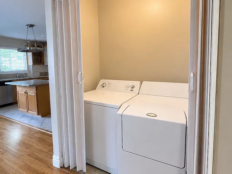 470 W 3rd St #470 — Photo 6