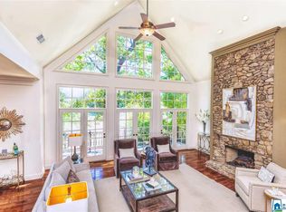 400 Yorkshire Dr, Homewood, AL 35209