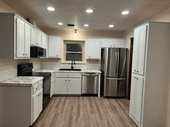 2301 Newman St, Norman, OK 73071