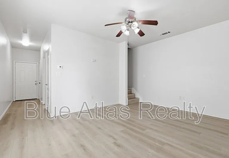 908 Drexel St #B — Photo 3