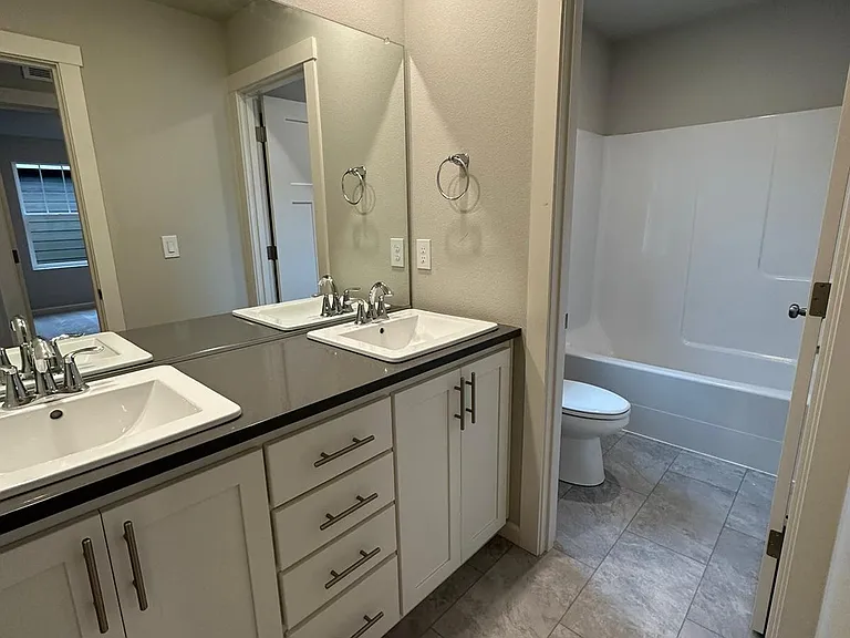 3818 SE 83rd Ave — Photo 29