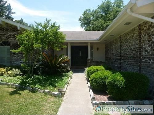 2nd image of 4110 Deer Top St