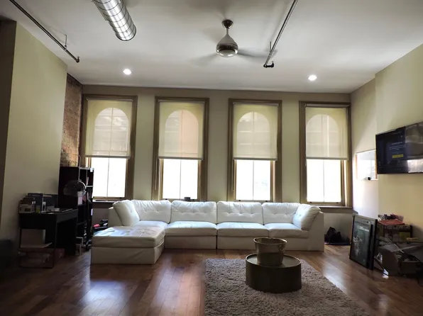 641 Walnut St Apartments