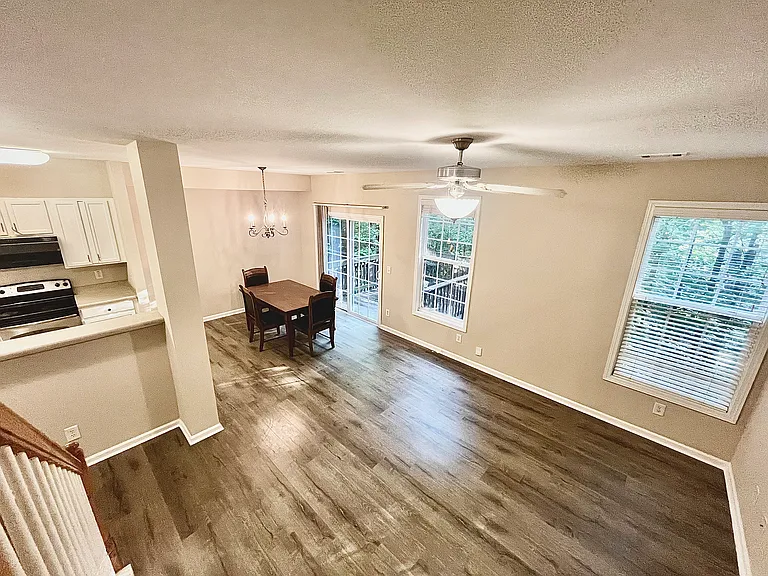 1659 Tailmore Ln — Photo 6
