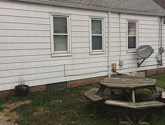 3rd image of 12820 Oak Park Blvd