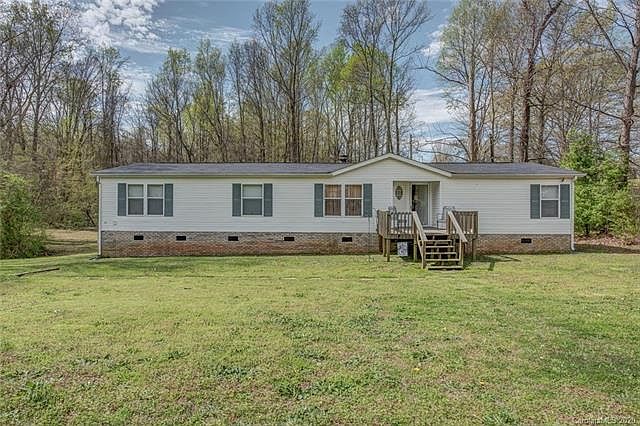 1st image of 2405 Woodbridge Dr