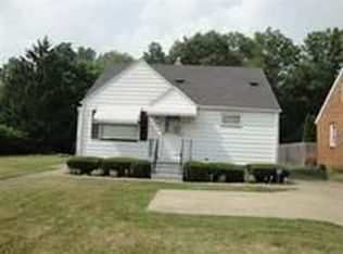 2006 Robbins Ave, Niles, OH 44446