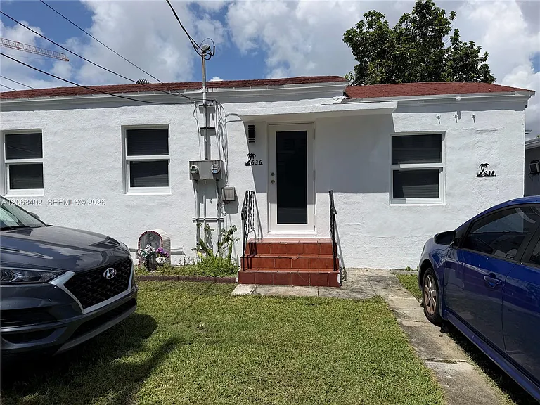 636 SW 8th Ave #636 — Photo 1