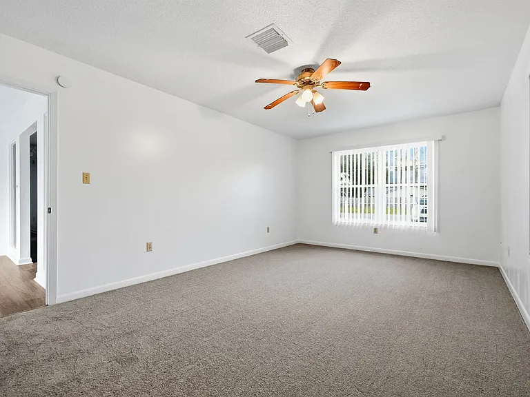 1416 Palm Blvd S — Photo 27
