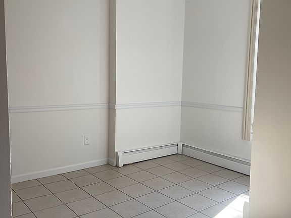 5th image of 21 River Rd #G