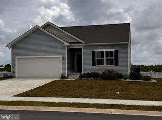 318 Pontoon Dr, Felton, DE 19943