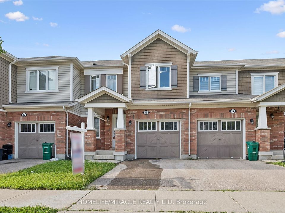 1st image of 15 Stratus St