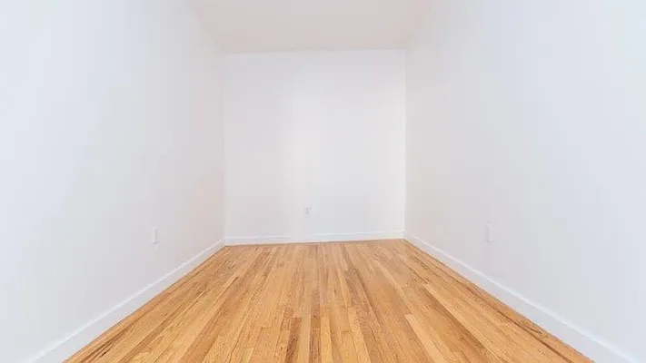 Rented by Nooklyn NYC LLC | media 19