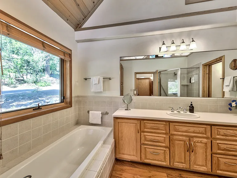 4540 Interlaken Rd — Photo 18