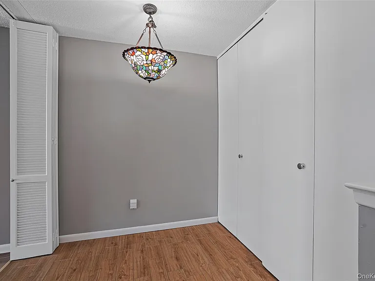 200 High Point Dr #6 PENTHOUSE — Photo 7