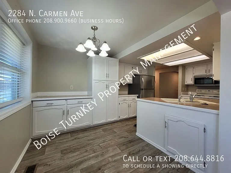 2284 N Carmen Ave — Photo 13