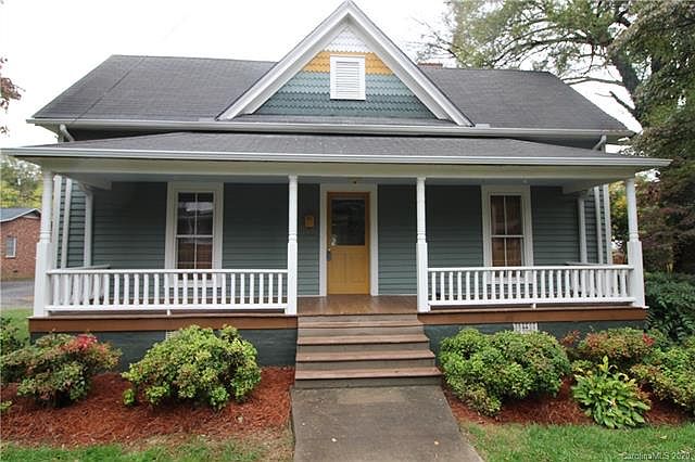 1st image of 233 Kelly St