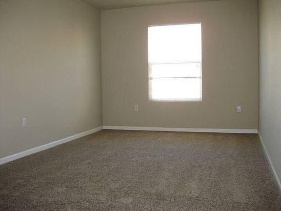 5th image of 603 Dante Cir