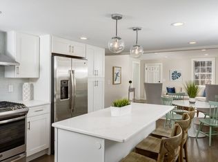 211 South St, Hingham, MA 02043