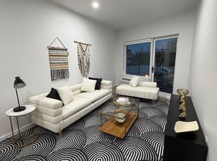 486 Market St #401B, Newark, NJ 07105