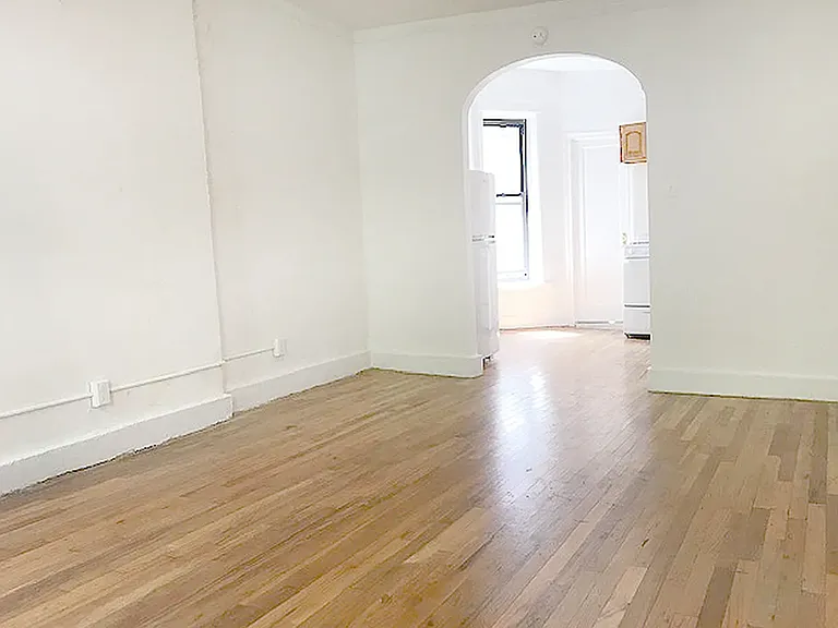 245 E 94th St #4C — Photo 2