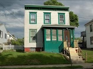 1540 4th St, Rensselaer, NY 12144